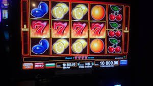 ZEU711 kasino live dealer baccarat roulette blackjack meja taruhan online terbaik Indonesia